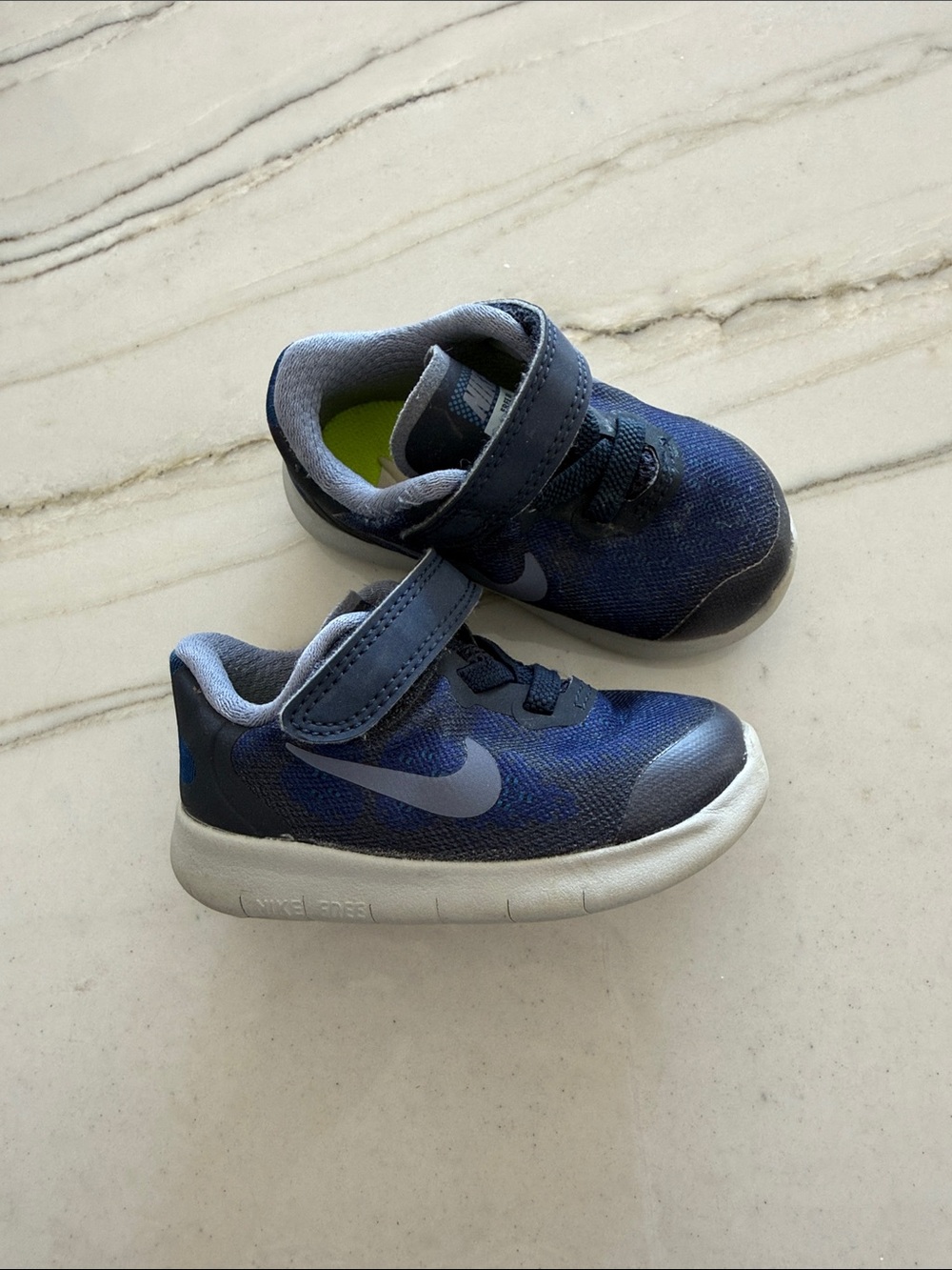 Nike Baby/Toddler Free Run Sneaker in Navy Blue